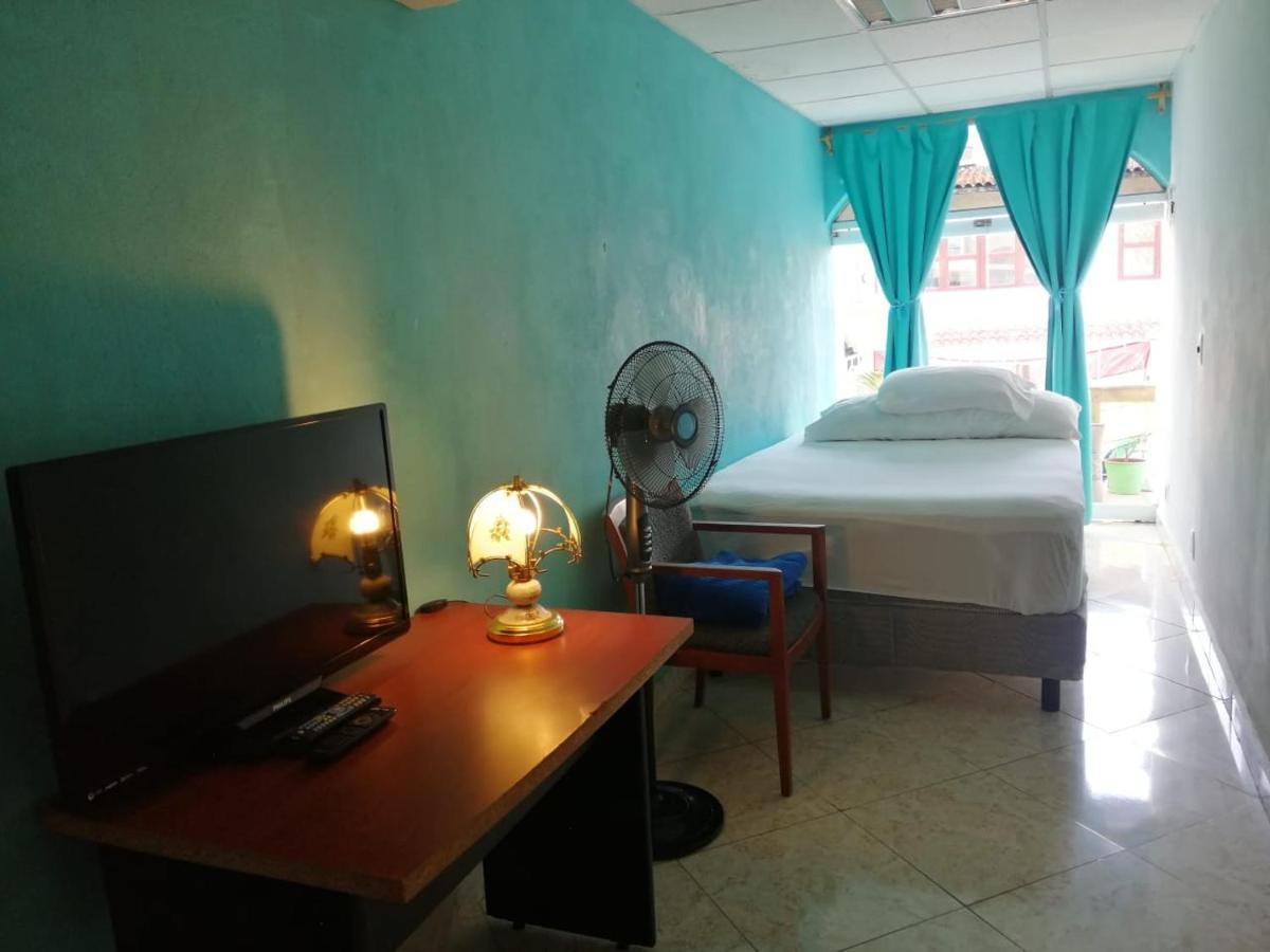 Boutique Basic Hotel Пуерто-Вальярта Екстер'єр фото